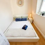 Lovely 3 Bedroom Flat , Aldgate, Tower Hill, Whitechapel