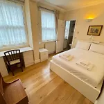 Bright 2 Bedroom Flat In Central London