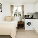 Modern Studio Flat - Hyde Park Access