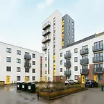 1 Bed Flat In Vibrant Hackney