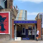 Two Bedroom Apartment By Dashh Properties Short Lets & Serviced Accommodation In Shepherds Bush With Free Wifi