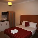 Grove Apartments