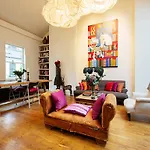 Veeve - Scampston Mews Townhouse