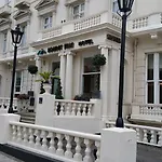 Holiday Villa Hotel
