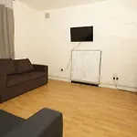 Collingwood Apartments