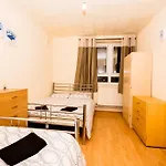 Collingwood Apartments