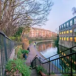 Regent Canalside Apartments