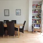 Light And Airy Tooting Bec Home