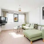 Fantastic 1 Bed Flat Stratford