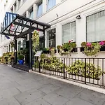 Ambassadors Hotel