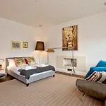 Apsley Mansions