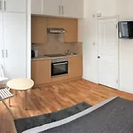 Ifield Road Apartments By Mayfair Stay