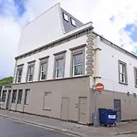 Modern & Spacious 2 Bed Apartment At Clapham Junction