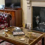 Elegant 2 Bedroom Apartment In Paddington