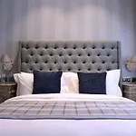 The Grafton Arms Pub & Rooms
