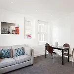 Kennington Apartment 1/Apartment