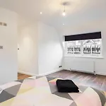 Fleet Street Apartment 4