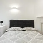 Fleet Street Apartment 3