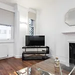 Fleet Street Apartment 3