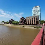 Veeve - Panoramic In Pimlico