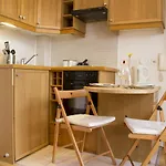 Irwin Apartments At Notting Hill