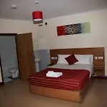 Grove Apartments