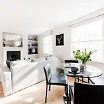 Be:Piccadilly Circus Apartments
