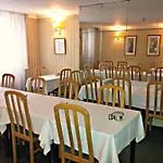 The Georgian Hotel