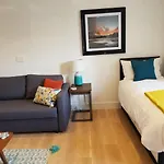 Stunning Ealing Apartment