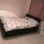 Rooms available to let in a quiet hose