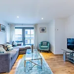 2 Bed Executive Apartment Next To Liverpool Street Free Wifi By City Stay Aparts London