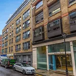 2 Bed Executive Apartment Next To Liverpool Street Free Wifi By City Stay Aparts London