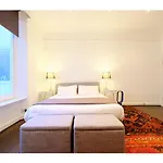 Edgware Rd, Paddington Spacious Apartment sleeps 4