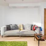 New 2Bd Flat 4Mins To Excel Centre Fast City Links