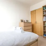Modern 1 Bedroom Apartment In E1 With Great Views