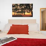Classic Two-Bedroom Apartment Pimlico