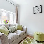 Trendy Covent Garden Apartment