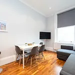 Camden Apartment A/Apartment