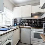 Stylish Apartment,12 Minutes From Oxford Street,Central London,Ac,Wifi!