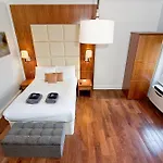 Sloane Square Apartments