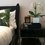 Sakkson House Rooms & Suites
