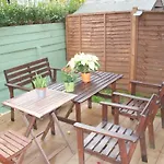 Brecknock Road House
