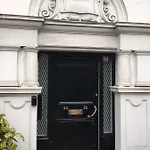 Stunning 2 Bed Flat Shepherds Bush