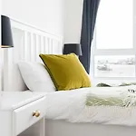 Thames View Apartments