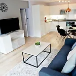 2Br/2Bath Luxury Modern Flat In The City London
