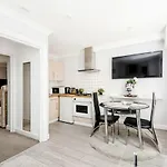 AI Deluxe Apartments