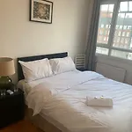 Sloane Avenue Apartment