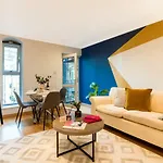 One Bed Serviced Apt Near Millenium Bridge