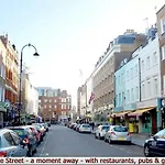 Elegant Fitzrovia Central London 2-Bed Nr Oxford Street Helpful Informative Host