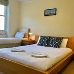 Buckingham Palace View Apartment
